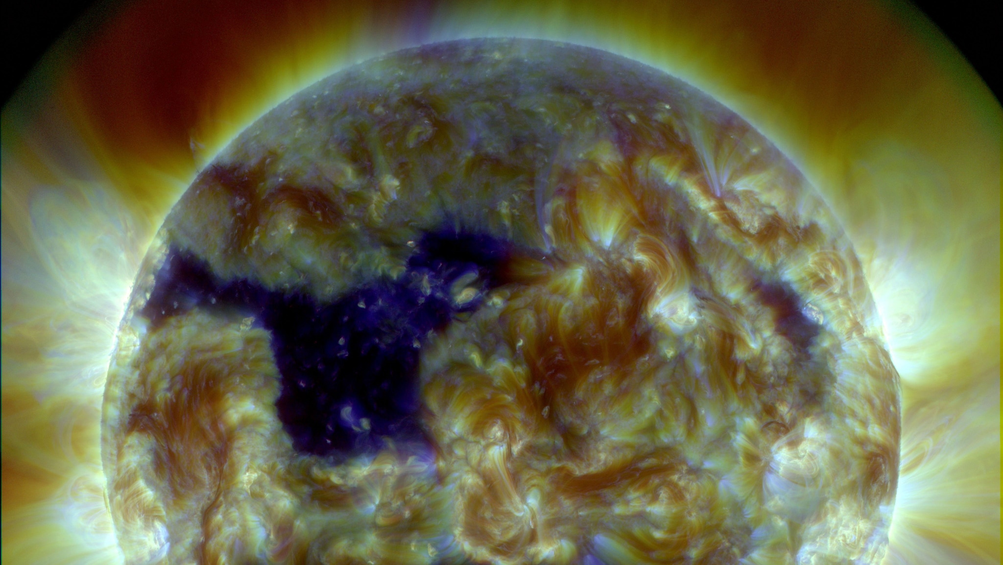 Que sont les trous coronaux et quels impacts ont-ils sur la Terre : décryptage de la physicienne Valentina Penza 3 Un trou coronale de 800.000 kilomètres apparu sur le Soleil à la fin janvier 2025. Crédit : NASA/SDO