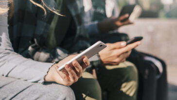La crise de confiance des ados américains envers les géants de la technologie révélée par une étude 22 La Crise De Confiance Des Ados Américains Envers Les Géants