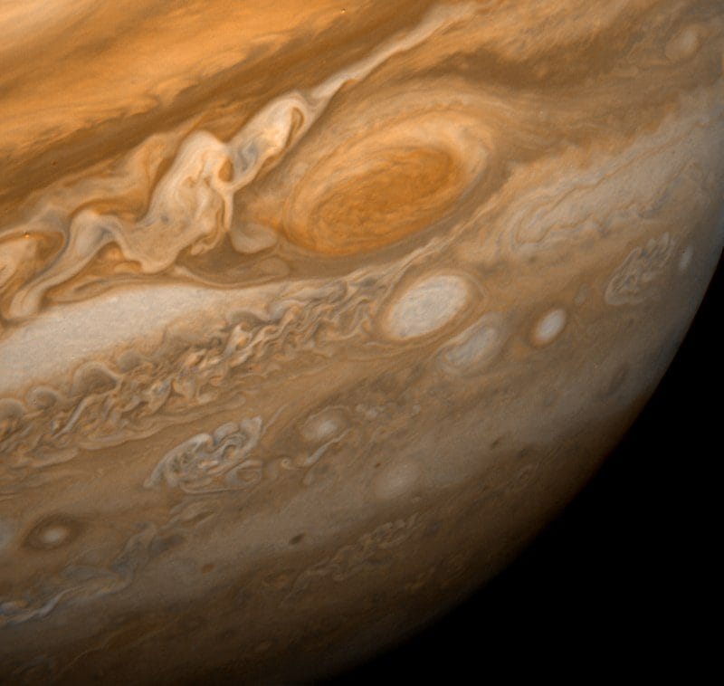 Aujourd'hui, un magnifique trapèze d'étoiles illumine le ciel : découvrez à quelle heure observer la conjonction avec Jupiter et la Lune 4 La Grande Tache Rouge. Credit: NASA