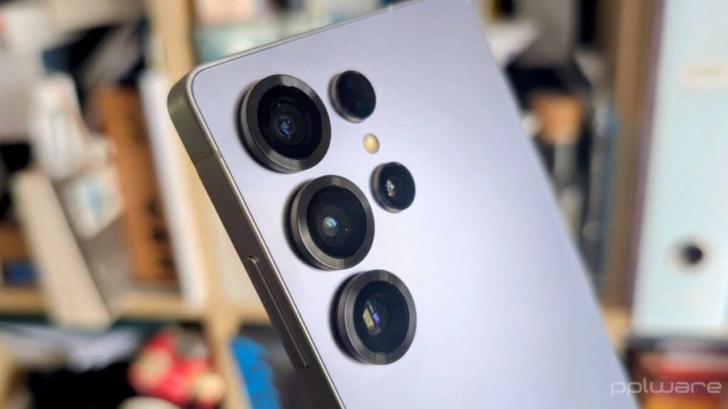 Prise en main du Galaxy S25 Ultra : comment le nouveau fleuron de Samsung va-t-il nous éblouir ? 5 Galaxy S25 Ultra Samsung IA photographie One UI 7