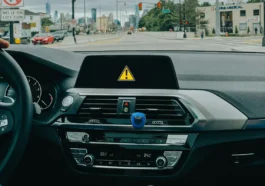 Pourquoi mon écran Apple CarPlay est-il noir ? Découvrez les solutions ici !