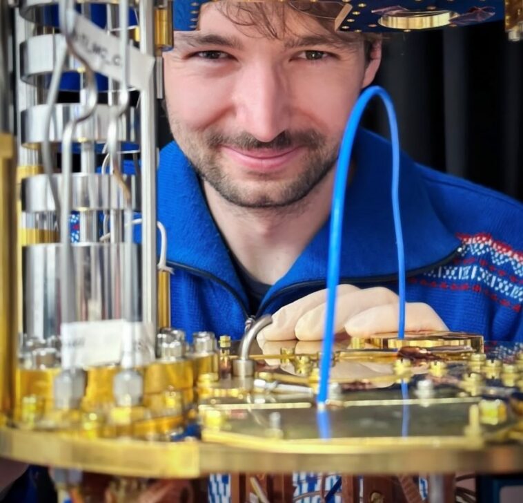 Une avancée révolutionnaire : la fibre optique booste l'informatique quantique, réduisant chaleur et énergie ! 1 Une Avancée Révolutionnaire : La Fibre Optique Booste L'informatique Quantique,