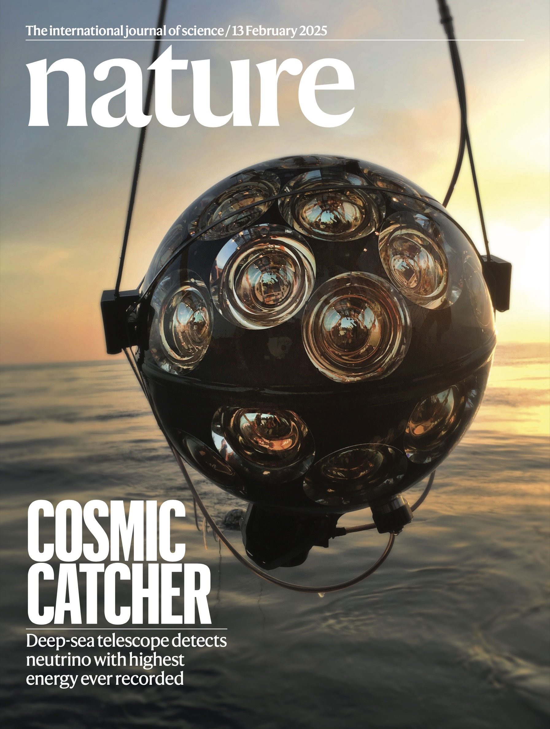 Qu'est-ce que le neutrino qui a déclenché la "lumière bleue" en Sicile 3 La couverture de Nature dédiée au "détecteur cosmique", le détecteur de neutrinos Arca situé à 4 450 mètres de profondeur dans le canal de Sicile, au large de Portopalo di Capo Passero