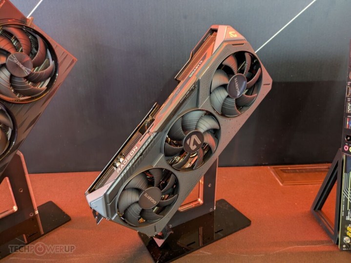 RTX 5070 contre RX 9070 : bataille pour le meilleur rapport qualité-prix 3 Gigabyte's RX 9070 XT GPU.