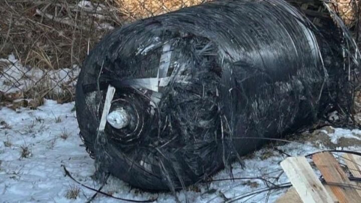 Des morceaux d'une fusée SpaceX tombent dans un jardin en Pologne après une "réentrée incontrôlée" 3 1740060577 841 Des morceaux dune fusee SpaceX tombent dans un jardin en