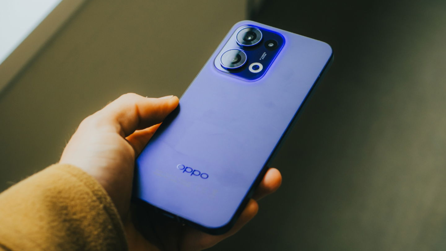 La série OPPO Reno 13 5G débarque en Europe avec un design révolutionnaire et une photographie boostée par l’IA ! 3 La série OPPO Reno 13 5G arrive en Europe avec un design innovant et un système photographique amélioré par l'IA