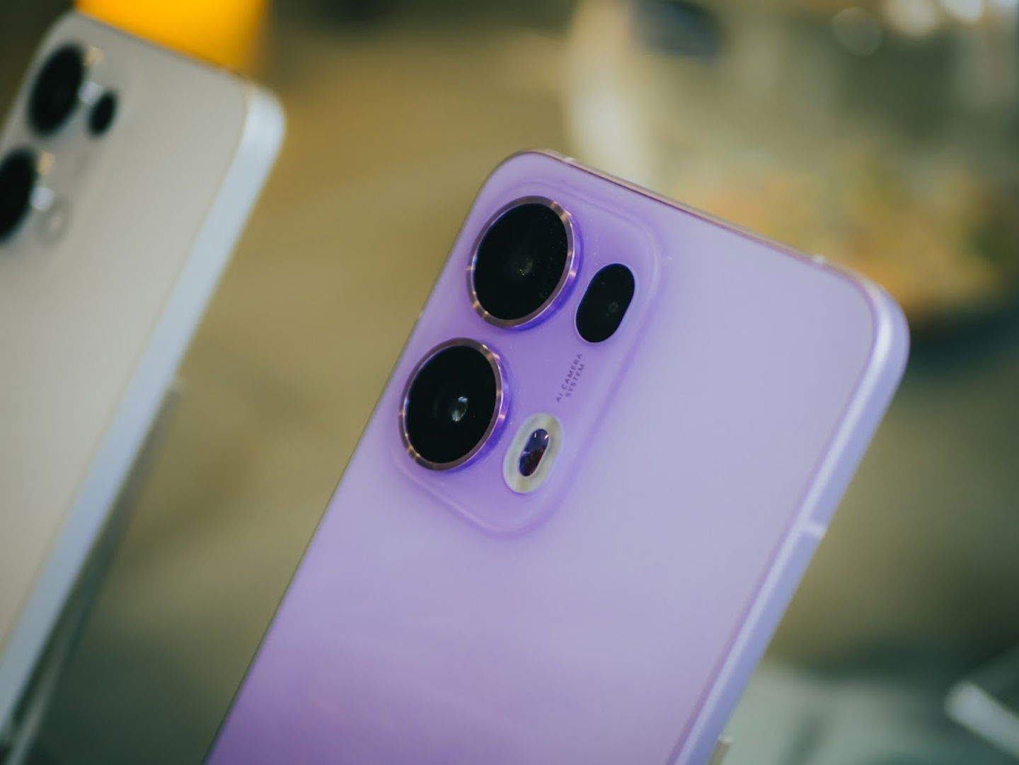 La série OPPO Reno 13 5G débarque en Europe avec un design révolutionnaire et une photographie boostée par l’IA ! 5 La série OPPO Reno 13 5G arrive en Europe avec un design innovant et un système photographique amélioré par l'IA