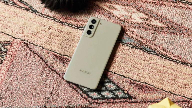Ce Samsung Galaxy haut de gamme de 2022 reçoit également la mise à jour Android de février ! 2 Ce Samsung Galaxy haut de gamme de 2022 reçoit également la mise à jour Android de février