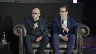 Demis Hassabis, fondateur de Google DeepMind, sur si l'IA est la nouvelle bombe atomique : "Cela me préoccupe beaucoup, c'est la raison pour laquelle je ne dors pas" 20 Demis Hassabis, fundador de Google DeepMind, sobre si la IA es la nueva bomba atómica: "Me preocupa mucho, es el motivo por el que no duermo"