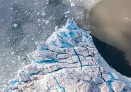 Des fissures aussi grandes que la Pyramide de Khéops se forment tous les jours dans les glaces du Groenland 50 Img