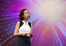 Fei-Fei Li, madrina de la inteligencia artificial: "Se sobrevalora el riesgo de la extinción humana, está fuera de control"