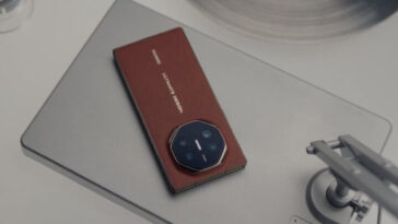Huawei Mate XT : lancement hors de Chine, découvrez le prix du premier smartphone tri-doublé au monde ! 19 Huawei Mate XT : lancement hors de Chine, découvrez le prix du premier smartphone tri-doublé au monde !