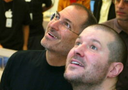 Jony Ive, exjefe de diseño de Apple: "Yo aún me pregunto qué hubiera hecho Steve Jobs sobre algunas decisiones de la compañía"