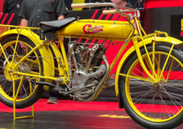 Cette moto d'un million de dollars est une pièce inoubliable, et elle vient de se vendre à une enchère 99 La motocicleta del millón de dólares es una pieza inolvidable, y se acaba de vender en una subasta