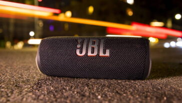 Le JBL Flip 7 est épuré : plus résistant, avec IA et 14 heures d'autonomie 12 Le JBL Flip 7 fuit : plus résistant, avec IA et 14 heures d'autonomie