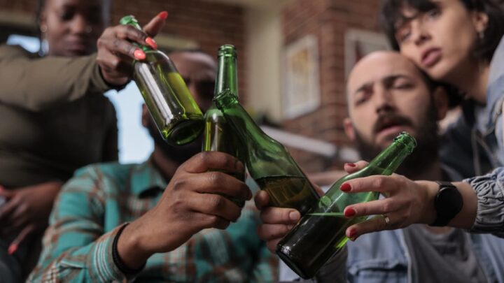 « Les étiquettes des boissons alcoolisées doivent mettre en garde contre le risque de cancer », affirme l'OMS 2 Beverage alcohol