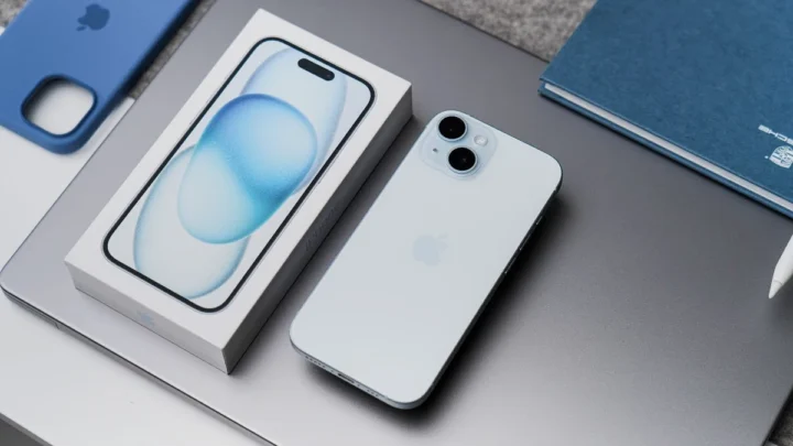 L'iPhone 15 : le smartphone numéro un des ventes dans le monde en 2024 2 LiPhone 15 le smartphone numero un des ventes dans.webp