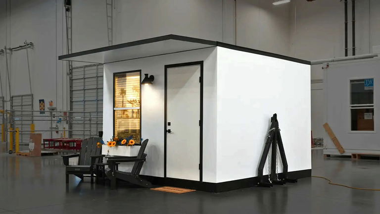 Baby Box : la mini maison pliable et abordable qui pourrait séduire les Français 2 Liste en 60 minutes. La maison préfabriquée parfaite pour le jardin se monte pratiquement seule