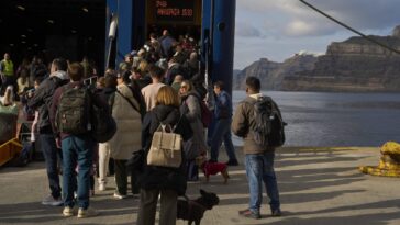 Pourquoi Santorin tremble depuis des jours : les explications révélées par un vulcanologue 28 Image