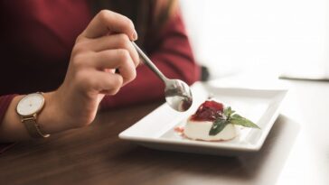 Pourquoi avons-nous envie de sucré même après un repas ? C'est notre cerveau qui nous le dit 1 Image
