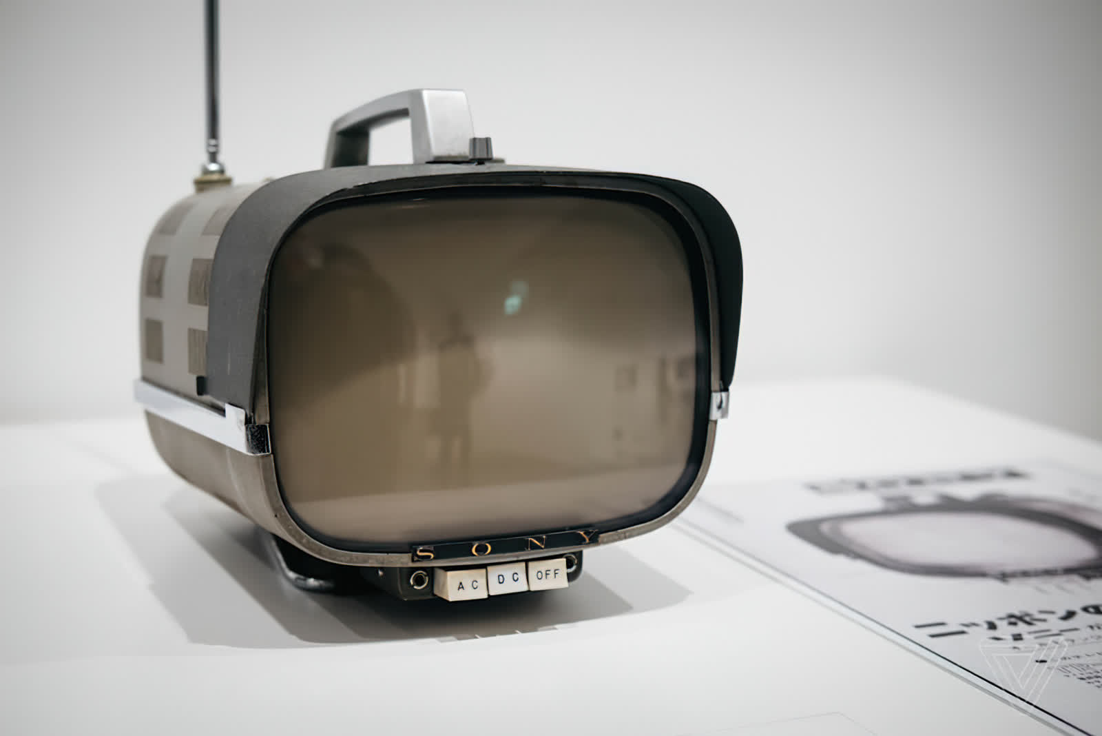 Quel était le premier téléviseur 100 % à transistors jamais commercialisé ? 2 Quel etait le premier televiseur 100 a transistors jamais