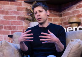 Sam Altman, CEO de OpenAI: "Asi es como has de conseguir los primeros 100 clientes para tu negocio"