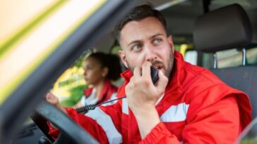 Saviez-vous que les citoyens sourds peuvent contacter le 112 grâce à une application mobile ? 22 Saviez-vous que les citoyens sourds peuvent contacter le 112 grâce à une application mobile ?