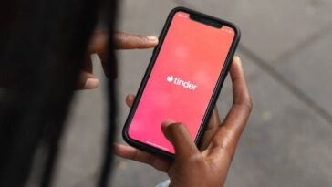 Tinder ne montre plus de profils : pourquoi ça arrive et comment résoudre le problème ? 4 Pourquoi Tinder ne montre pas de profils