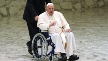Tout savoir sur l’insuffisance rénale du Pape François : symptômes, causes et traitements de cette maladie des reins 12 Papa Francesco, 88 anni, è ricoverato in prognosi riservata al Policlinico Gemelli di Roma per una polmonite bilaterale / Photo LaPresse
