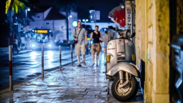 Transformez votre Vespa classique en électrique en 4 heures avec ce kit ingénieux 2 Transformez votre Vespa classique en électrique en 4 heures grâce à ce kit ingénieux