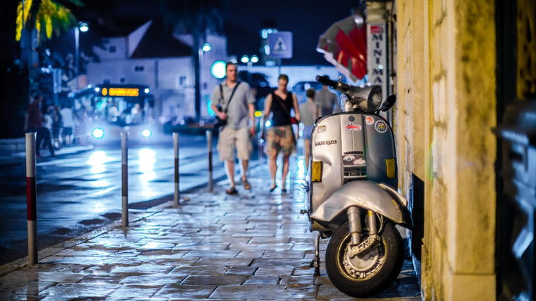 Transformez votre Vespa classique en électrique en 4 heures avec ce kit ingénieux 2 Transformez votre Vespa classique en électrique en 4 heures grâce à ce kit ingénieux