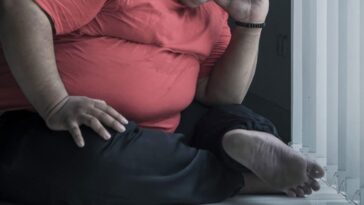 Un homme révolutionne la perte de poids : 60 kilos envolés en 6 mois, sans chirurgie ! 18 Immagine