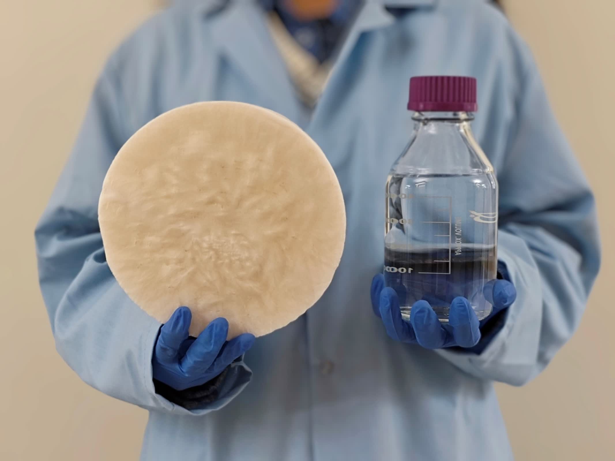 Une nouvelle technologie de biomatériau extrait de l'eau potable de l'air 2 Une nouvelle technologie de biomateriau extrait de leau potable de