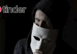 Comment reconnaître si quelqu'un te trompe sur Tinder : découvre comment déceler les faux profils 71 Tinder Masque Trompe Faux