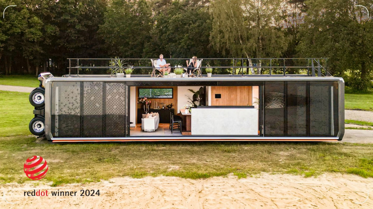 On dirait un conteneur de camion, mais c'est en réalité une maison préfabriquée extensible 5 On dirait un conteneur de camion, mais il s'agit en réalité d'une maison préfabriquée extensible
