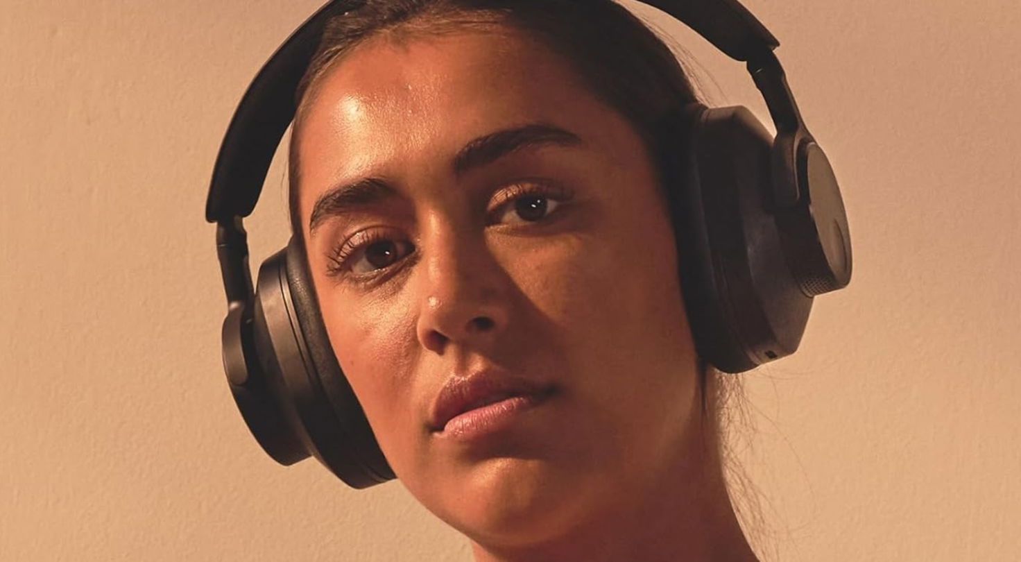 Ni Sony, ni JBL, ni Bose : ces écouteurs Bluetooth avec 100h d'autonomie sont ma recommandation 3 Cambridge Audio Melomania P100 femme