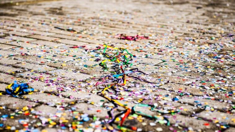 À quel point les confettis polluent-ils et pourquoi représentent-ils une menace pour l'environnement et notre santé 1 Immagine