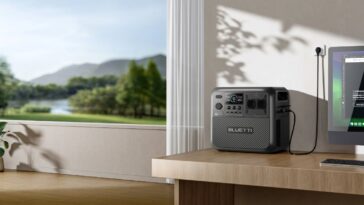 BLUETTI dévoile la station électrique portable Elite 200 V2 et sac à solaire Handsfree Series pour une autonomie énergétique ultime 23 Bluetti Elite 200 V2 01