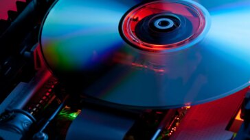 Des centaines de DVD Warner Bros. des années 2000 sont en train de se détériorer 29 Des Centaines De Dvd Warner Bros. Des Années 2000 Sont