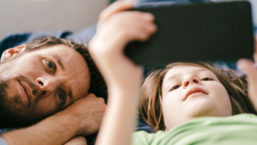 Google et YouTube renforcent la sécurité numérique des familles et adolescents : découvrez les nouveautés! 9 Google et YouTube renforcent la sécurité numérique pour les familles et les adolescents : voici leurs nouveaux outils