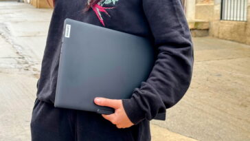 J'ai testé le Lenovo Thinkpad T14s avec processeur Snapdragon pendant six mois, je ne pourrais plus revenir à un ordinateur classique 16 Cela fait six mois que j'essaie le Lenovo ThinkPad T14s avec processeur Snapdragon, et je ne pourrais plus revenir à un ordinateur normal