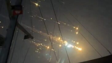 La Starship explose aux Bahamas, pluie de débris comme un Armageddon : des images spectaculaires 16 L'explosione di Starship. Credit: GeneDoctor/X