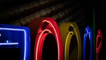La nouvelle IA de Google provoque une polémique chez photographes et artistes ! 29 La nouvelle IA de Google suscite des débats parmi les photographes et artistes. Elle réalise des actions que d'autres IA refusent.