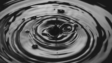 La technique de manipulation de l'eau : maîtrisez la flottabilité avec une précision incroyable 17 La Technique De Manipulation De L'eau : Maîtrisez La Flottabilité