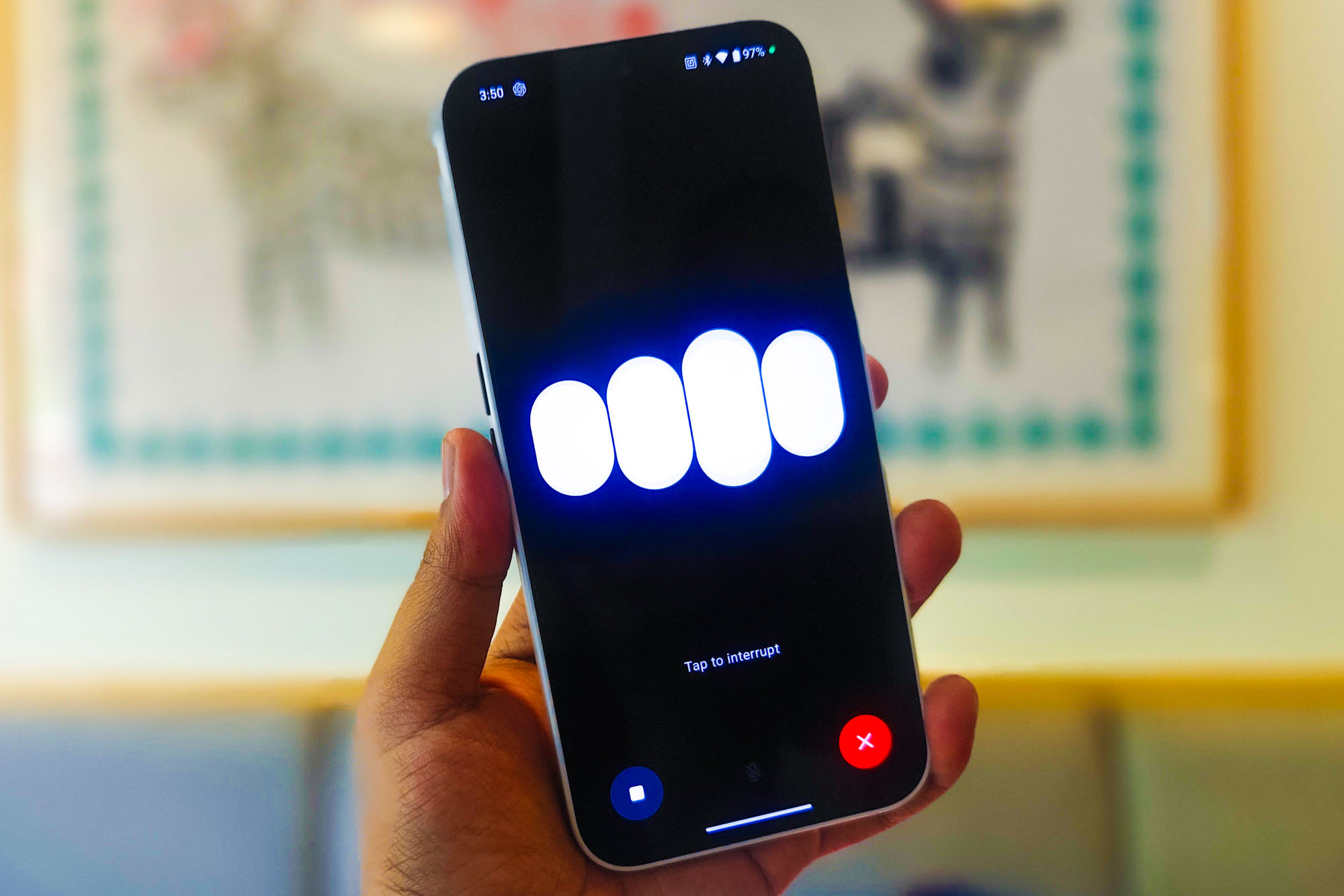 Les humains tombent amoureux de ChatGPT : les experts avertissent que c'est un mauvais présage 2 Nothing Phone 2a and ChatGPT voice mode.