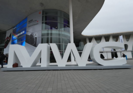 Ni Samsung ni Apple : voici le prix du meilleur smartphone de l'année au MWC 2025
