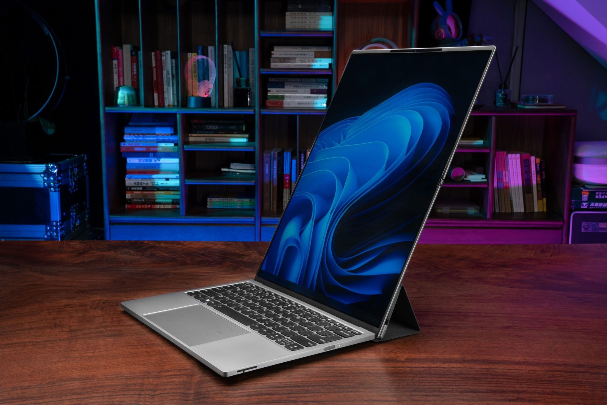 Lenovo : "Nous sommes capables de lancer des choses que d'autres n'ont même pas imaginées" 3 Portable avec écran extensible