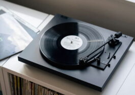 Redécouvrez la magie du vinyle avec le Pro-Ject Automat A1.2 : facile, élégant et sans complications