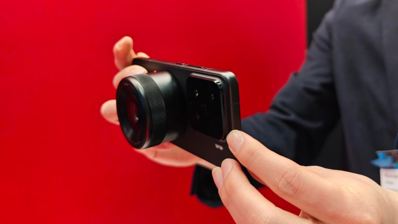 Robots, téléphones futuristes et progrès de la 5G : le premier jour incroyable du MWC25 6 Xiaomi a un plan pour intégrer des objectifs interchangeables dans la caméra de votre mobile