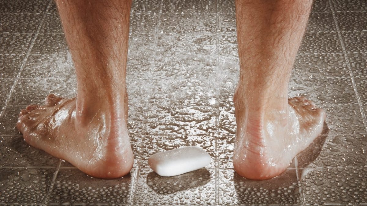 Un premier signe de l'Alzheimer pourrait se manifester sous la douche : attention à ce que vous devez surveiller 2 Immagine